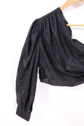 חולצת קרופ כתף אחד מנצנצת בשחור- L